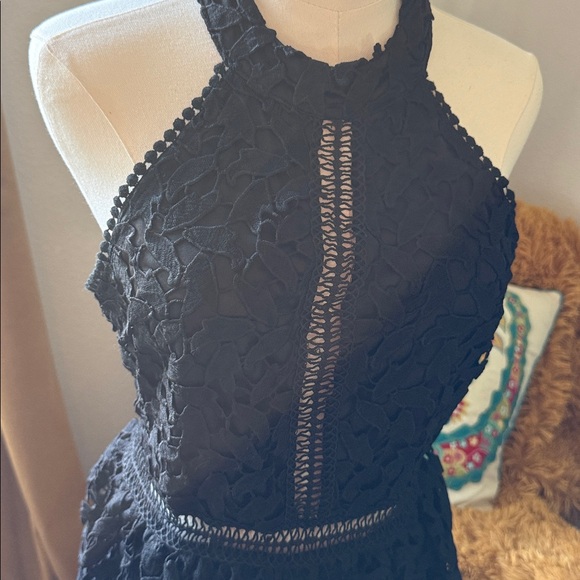 Black cocktail dress - Picture 3 of 10